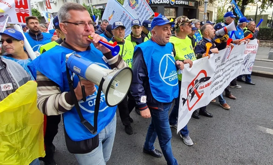 Sindicaliștii protestează la Cotroceni. Ei cei reducerea subvenţiilor şi eliminarea privilegiilor pentru partide şi parlamentari