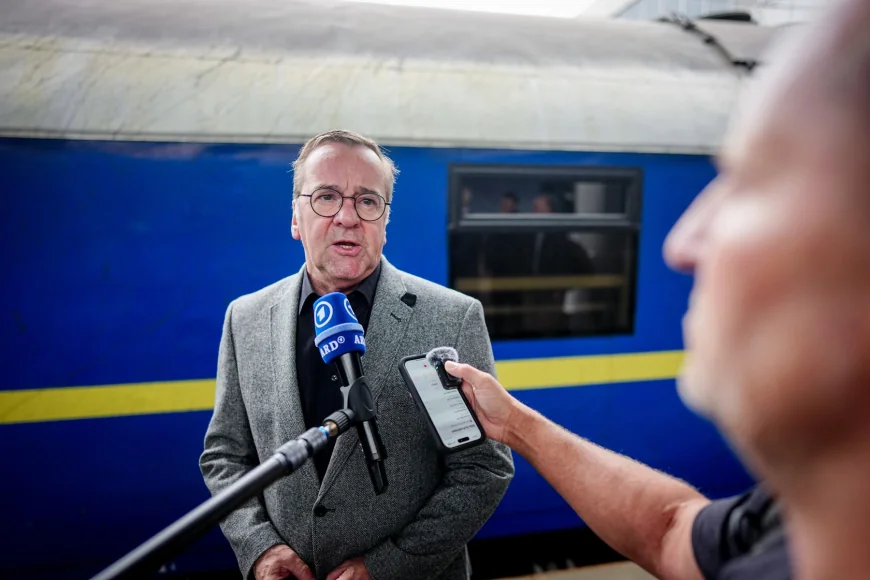 Ministrul german al apărării a mers la Kiev, după ce Moscova a amenințat Berlinul cu războiul din cauza rachetelor Taurus