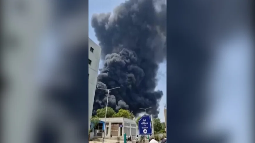 Un avion Boeing 787, cu peste 200 de persoane la bord, s-a prăbuşit în India la un minut după decolare. VIDEO