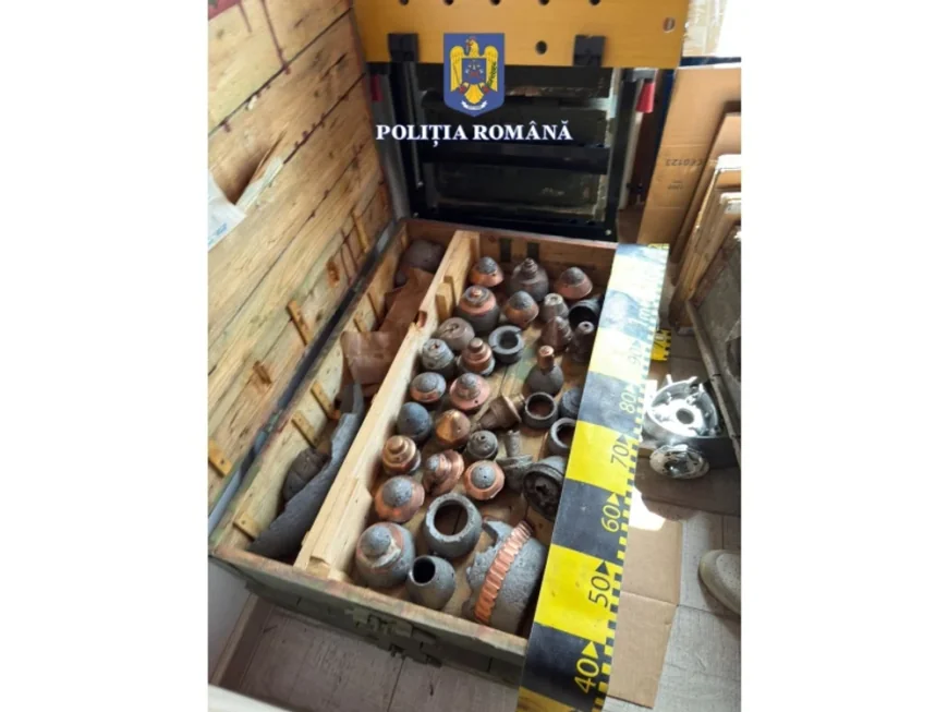 Dosar penal după ce poliția a găsit o adevărată colecție de muniție militară în Timiș