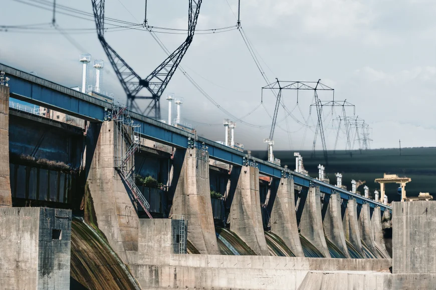 Hidroelectrica spune că nu poate garanta că va avea în continuare cel mai mic preț. „Vom fi nevoiți și noi să ne adaptăm condițiilor de piață”