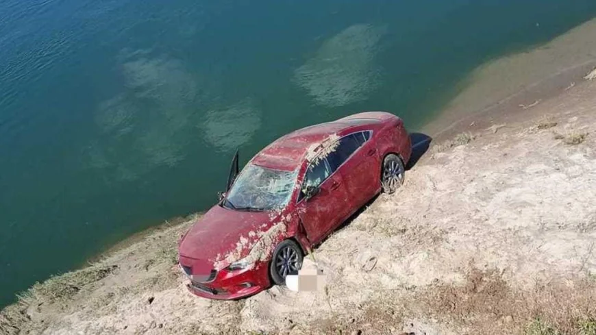 Un bărbat şi o femeie au scăpat ca prin minune: s-au răsturnat cu maşina 4 metri, aproape să cadă în râul Olt