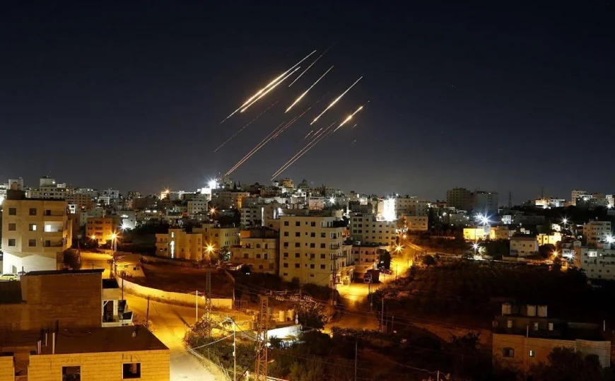 8 morţi şi sute de răniţi în Israel, după atacurile peste noapte ale Iranului. Bombardamente şi în Teheran