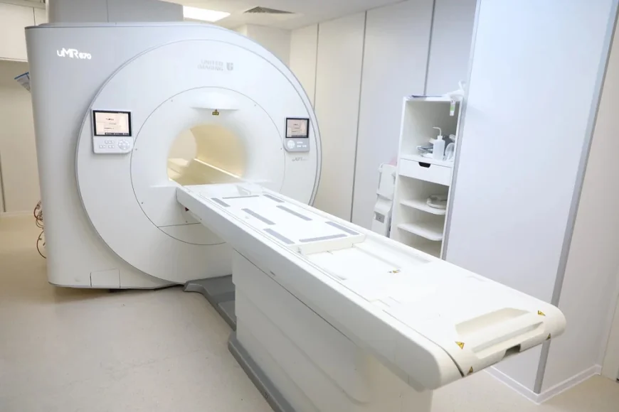 De ce uneori ți se recomandă o tomografie, alteori un RMN -  Învață cum să faci diferența între cele două investigații imagistice