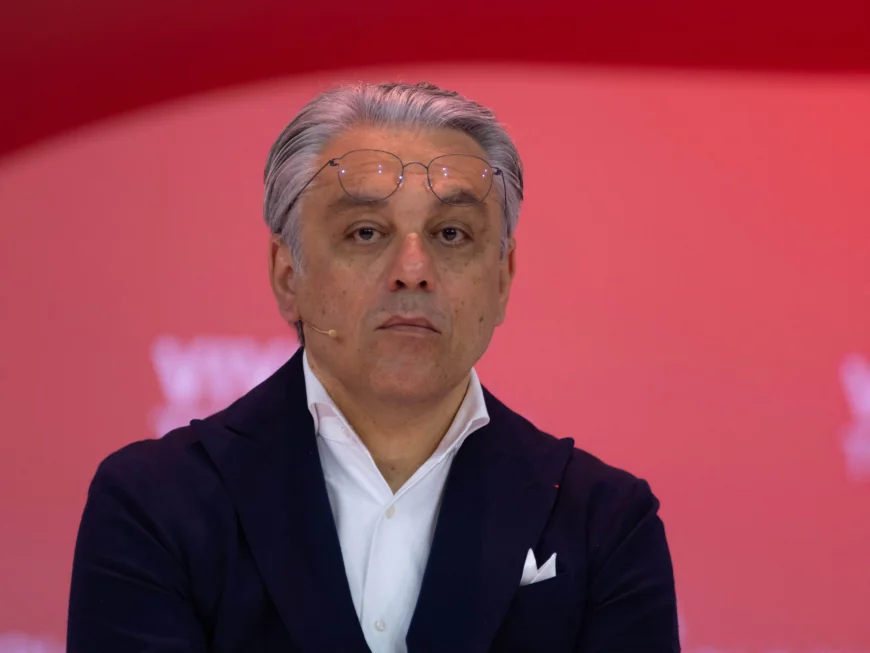 Plecarea lui Luca de Meo de la șefia Renault este „o surpriză totală”. Acțiunile grupului auto au scăzut după anunțul șoc