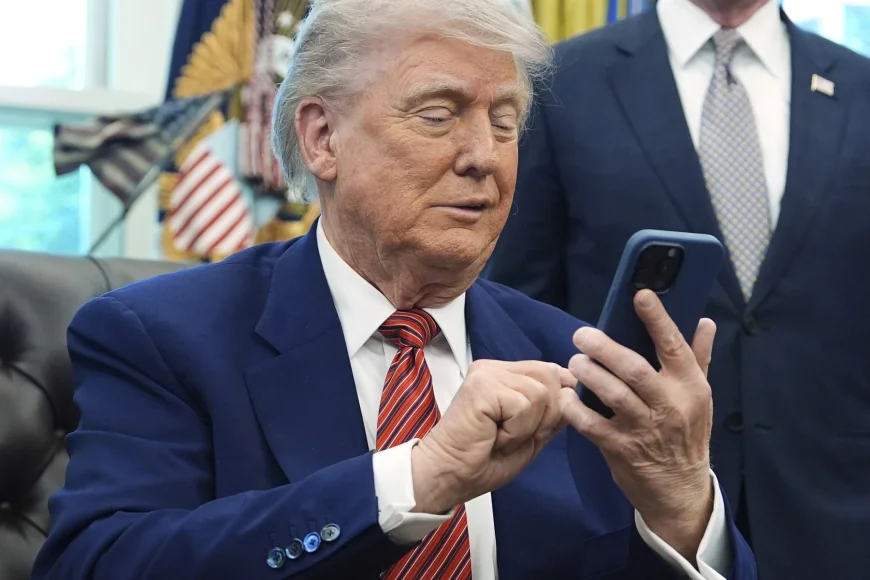 FOTO Trump Organization intră pe piața telefoniei mobile. Cum arată și cât costă noul smartphone, numit Trump Mobile