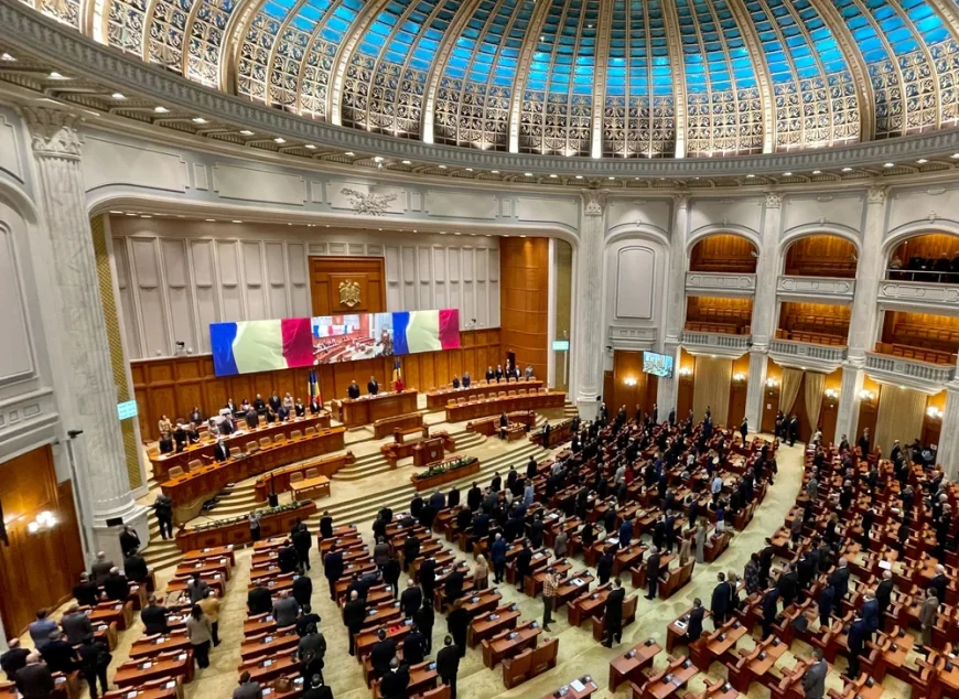 21 de deputați cu proprietăţi în Capitală rămân fără bani din decontarea chiriei. Parlamentarii modifică statutul