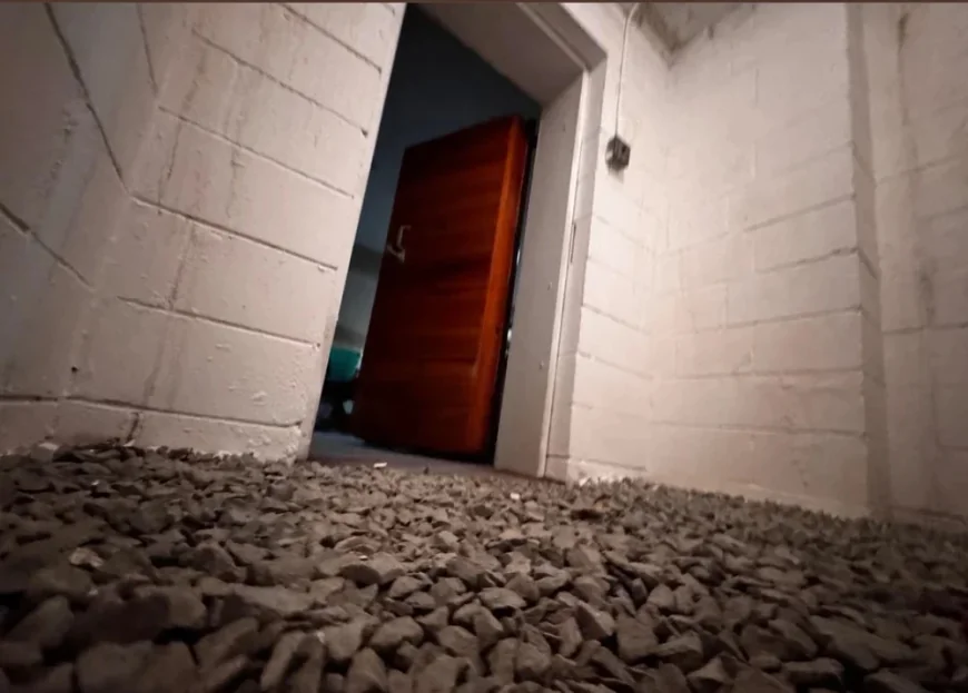 O cameră misterioasă descoperită în subsolul unei case i-a lăsat pe internauți fără cuvinte. La ce era folosită