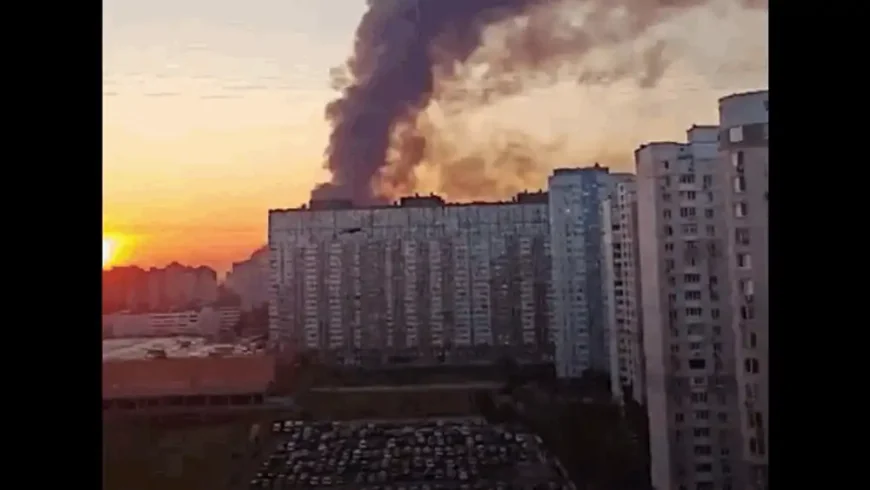 Momentul în care o dronă rusească lovește un bloc de locuințe în Kiev. „Durează o fracțiune de secundă! Nu înțelegi ce se întâmplă”