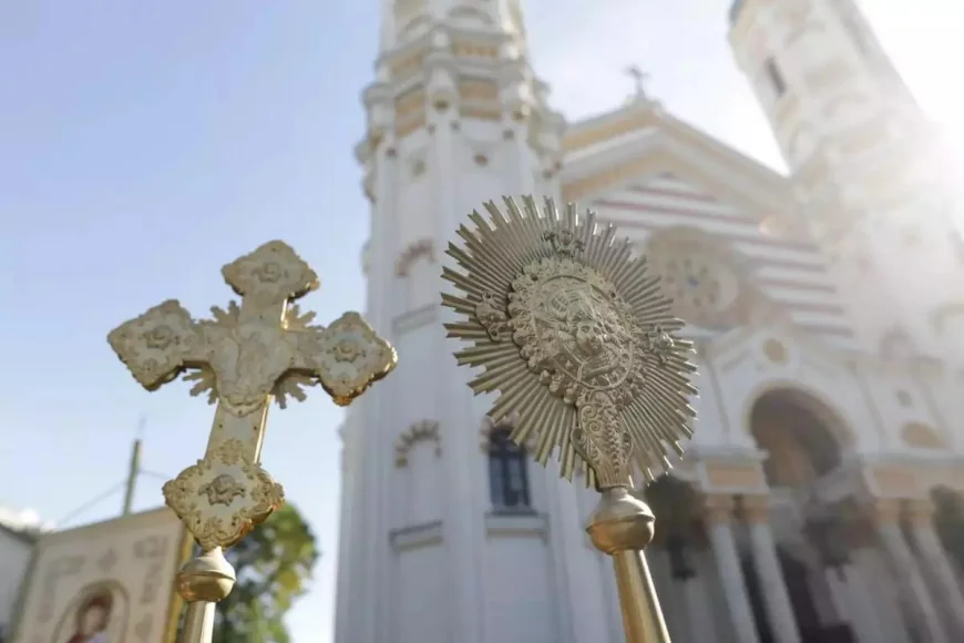 Patriarhia Română, reacţie vehementă după ce o femeie a fost ucisă cu toporul de fostul iubit