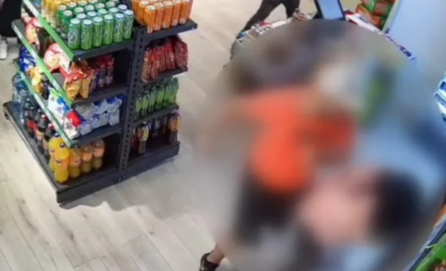 O femeie a fost bătută crunt de fostul ei soț, într-un magazin din Ploiești. Nimeni nu i-a sărit în ajutor