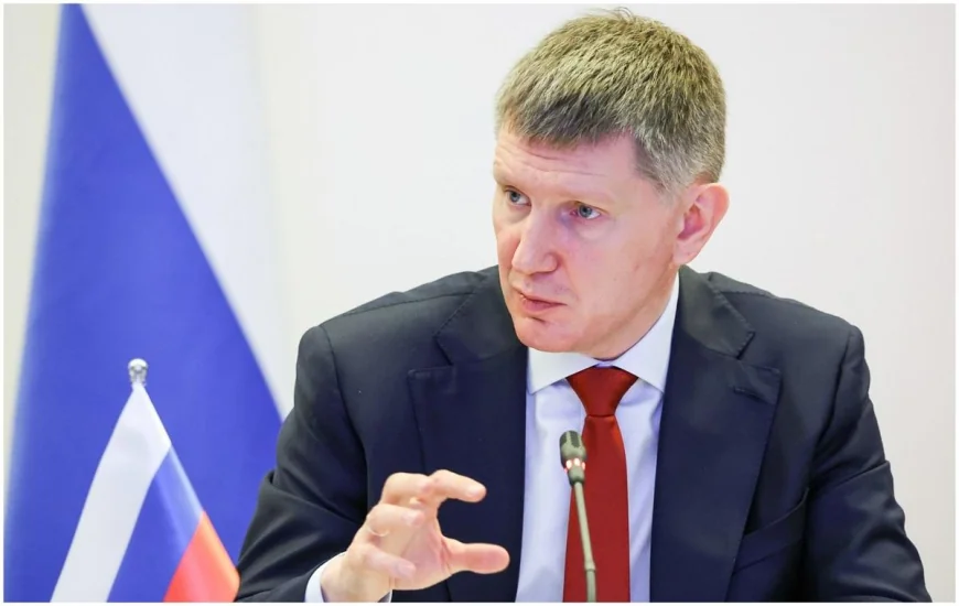 Rusia e "la un pas" de recesiune, afirmă ministrul economiei. Care e "calea de ieşire"