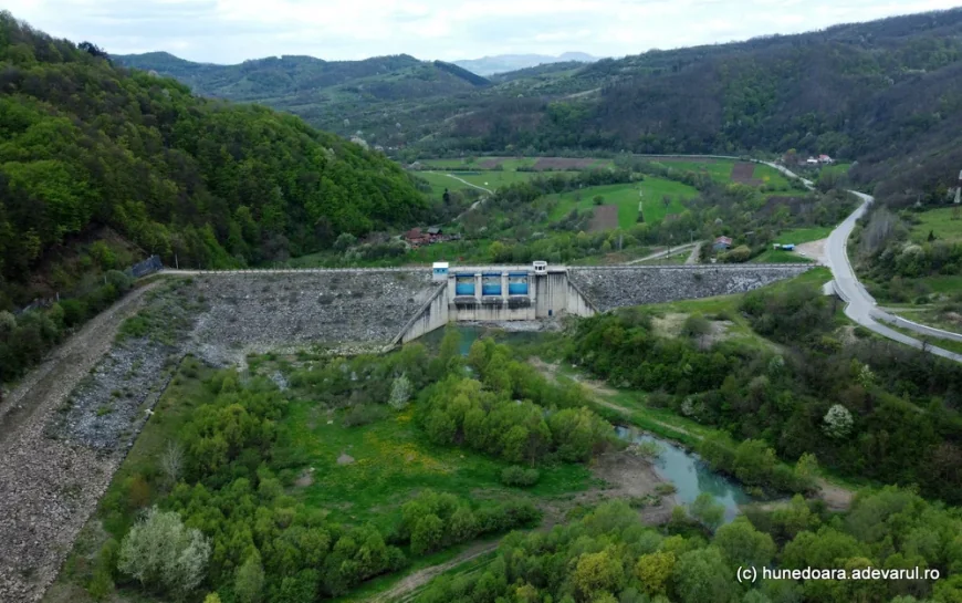 Controverse ecologice. Roxana Brădățan (Declic), implicată într-un proiect de vânzare energie: Am ocupat această poziție cinci luni
