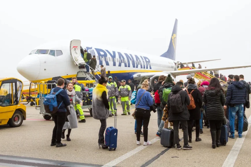 Probleme la decolare cu un avion RyanAir, pe Aeroportul Otopeni. Ce s-a întâmplat cu pasagerii
