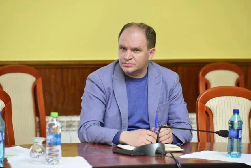 Îmbrânceli la ședința CMC Chișinău. Edilul Ion Ceban, acuzat că vrea să aducă interlopi din Rusia și Belarus sub pretextul unei competiții