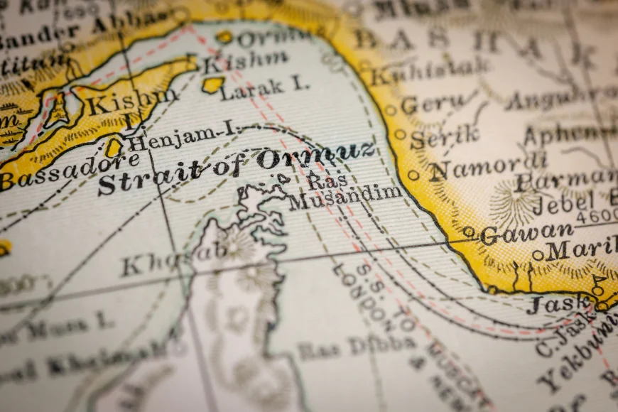 Avertismentul unui fost ofițer NATO despre Iran: Occidentul „nu a învățat nimic din șantajul energetic al Rusiei”