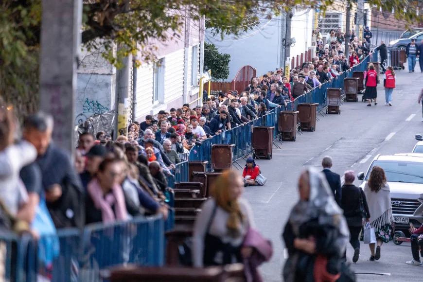 INTERVIU „Am mâncat la pelerinaje zacuscă și sarmale alături de cei mai săraci, uitaţi şi dispreţuiti locuitori ai acestei ţări. De la ei am ȋnvăţat ce ȋnseamnă respectul”