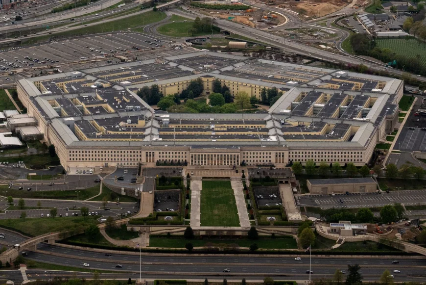 Legătura dintre o comandă mare de pizza la Pentagon și atacurile SUA împotriva Iranului arată de ce ce greu să ascunzi și cele mai bine păstrate secrete în epoca rețelelor sociale