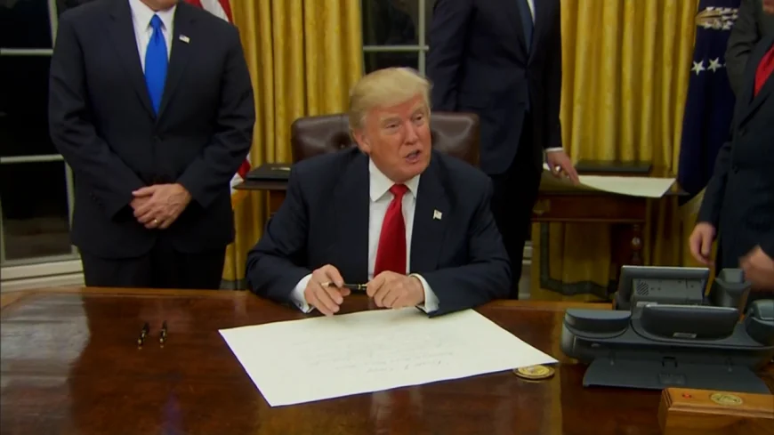 "Distrugere totală", termenul potrivit pentru a descrie atacul asupra siturilor iraniene, se laudă Trump