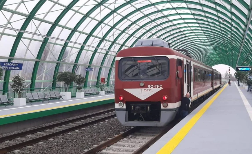 Degajări de fum la automotorul unui tren care circula către Aeroportul Henri Coandă. Circulaţia a 3 trenuri de călători a fost afectată