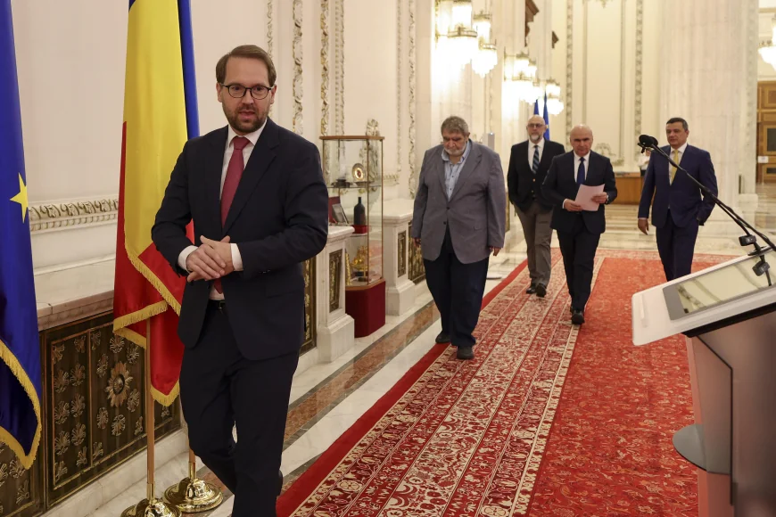 Acordul coaliţiei: Meritocraţia şi profesionalismul promovate în administraţie; transparenţă decizională
