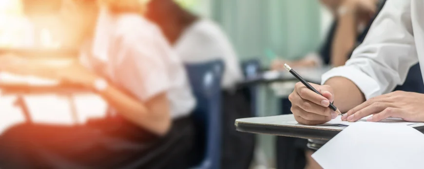 Barem de corectare la limba și literatura română. Modele de rezolvare pentru subiectele de la Evaluarea Națională 2025