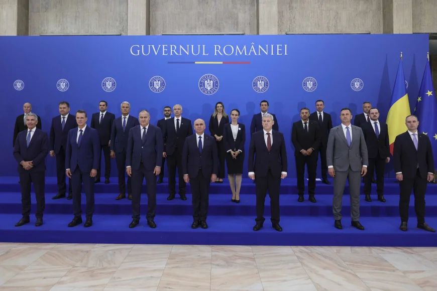 Primele acte normative adoptate de guvernul Bolojan. Care vor fi atribuțiile vicepremierilor fără portofoliu