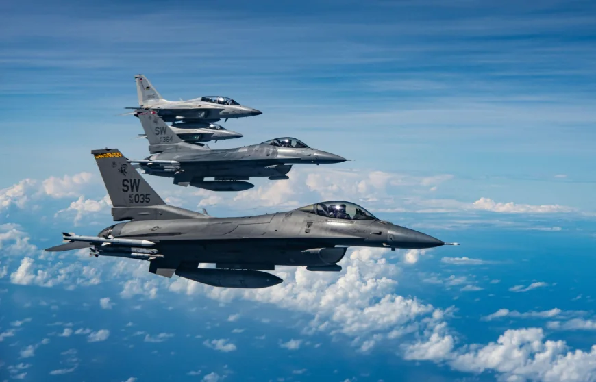 FOTO Mișcarea făcută încă de săptămâna trecută de armata americană la baza militară din Qatar atacată de rachetele Iranului