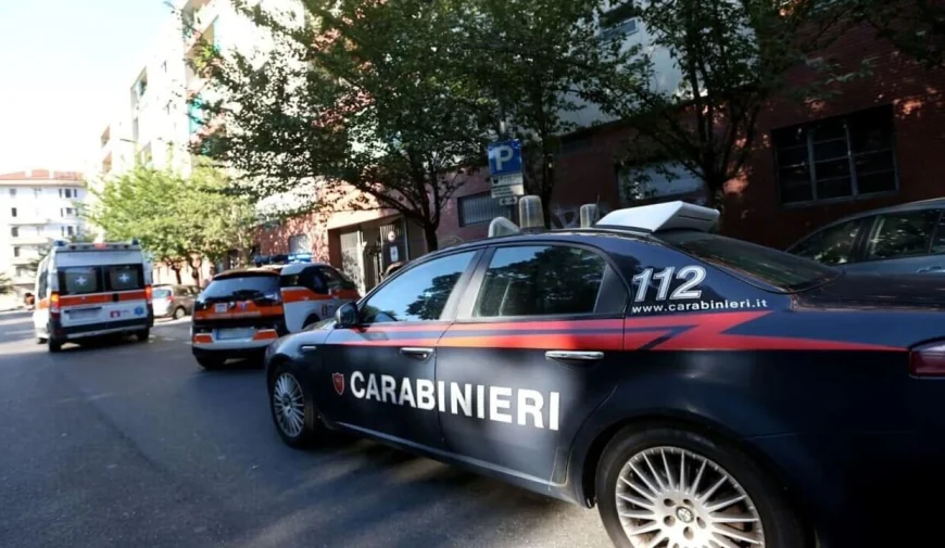 Un român a lovit cu ciocanul în cap un italian, după ce i-ar fi jignit iubita. L-a abandonat plin de sânge