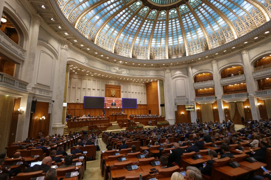 Sorin Grindeanu a fost votat președinte al Camerei Deputaților. Mircea Abrudean preia șefia Senatului