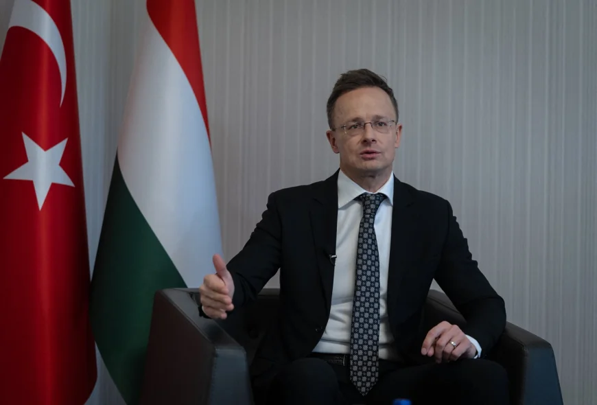 Mesaj de la Budapesta pentru Guvernul Bolojan: „Ungaria este şi mai interesată de o cooperare stabilă cu România”
