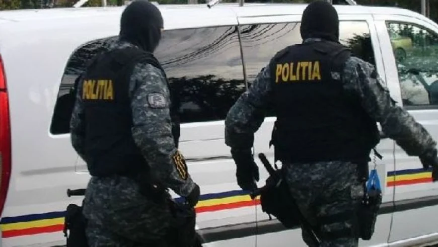 Un bărbat și-a sechestrat în casă cei 4 copii, apoi i-a amenințat pe polițiști cu arma și a tras spre ei