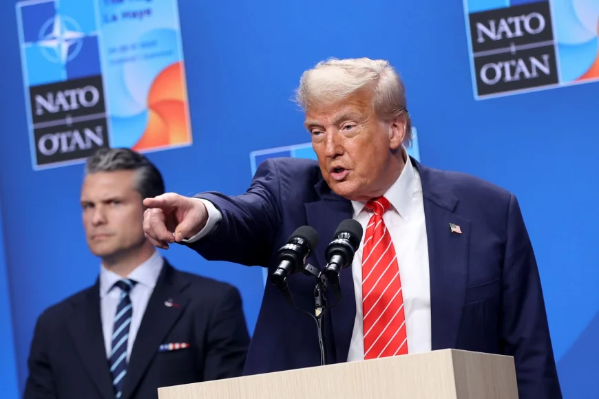 „Tu, cămașa albă! Haha, e foarte agitată” Cum a decurs dialogul între Trump și o jurnalistă al cărei soț luptă în armata ucraineană