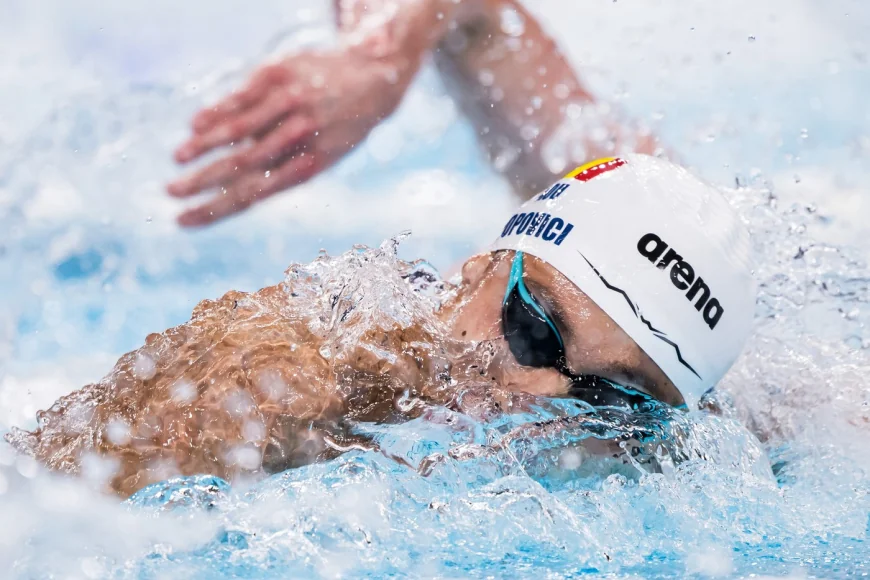 David Popovici s-a calificat în finală la 50 m liber la Europeanul de înot U23. El a avut al doilea timp al seriilor