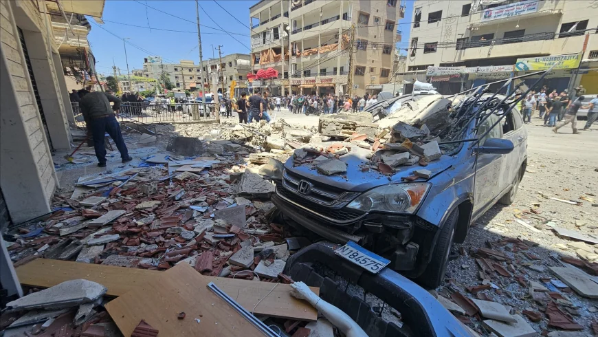Cel puţin un mort şi 21 de răniţi în urma unor atacuri în Liban. Israelul acuză Hezbollah de stocarea de arme
