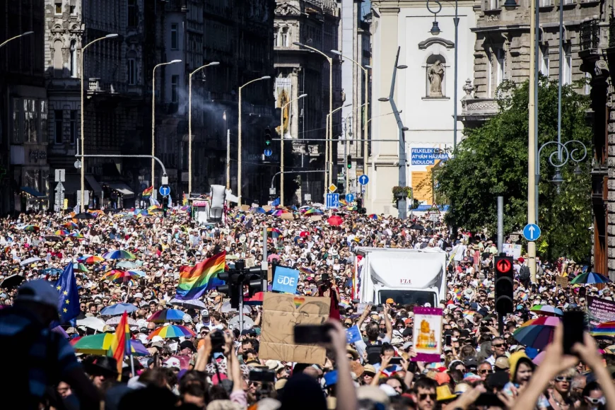 Viktor Orban susține că marșul Pride „repulsiv și rușinos” de la Budapesta a fost orchestrat de UE