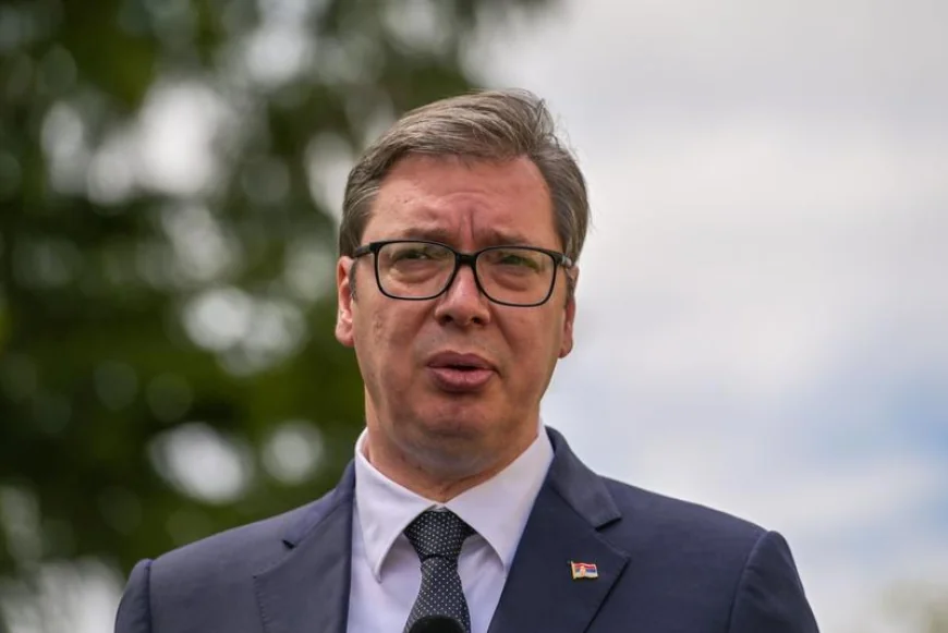 Președintele Serbiei refuză anticipatele și amenință cu noi arestări după protestul de la Belgrad. „Nicio negociere cu teroriști și cei care au vrut să distrugă statul”