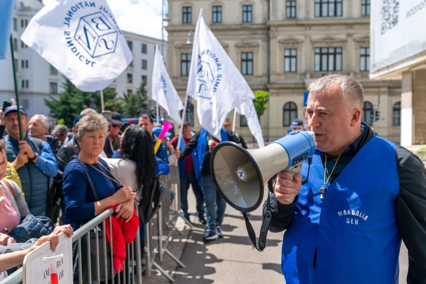Sindicatele au ședință astăzi pentru a stabili noi proteste, din cauza ordonanței „austerității”