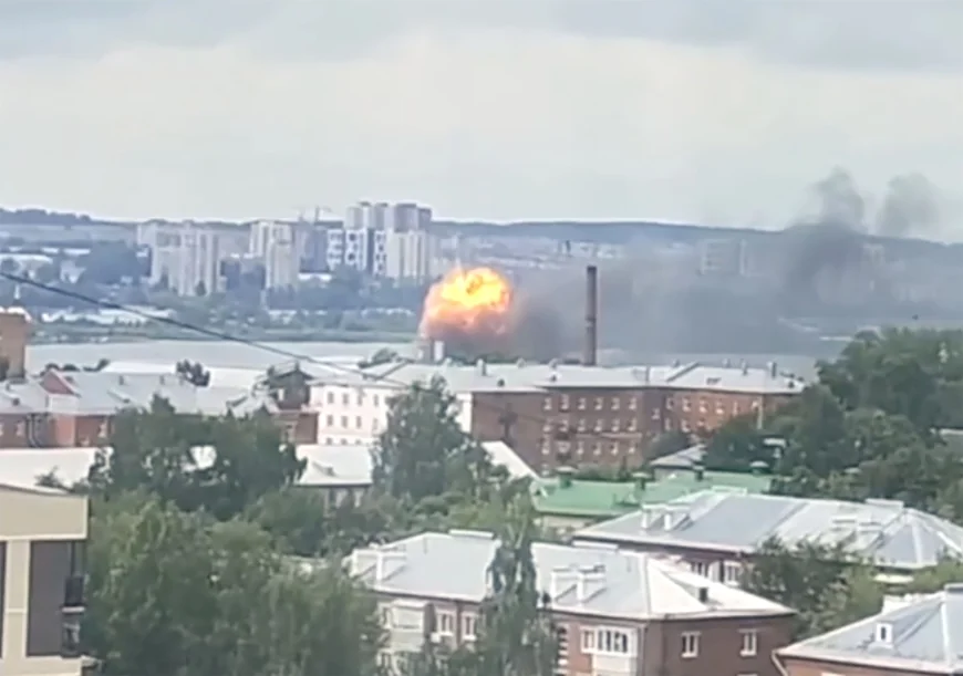 VIDEO „Cu precizie chirurgicală”. Dronele ucrainene au bombardat o uzină din „capitala armamentului Rusiei”, la 1.300 de kilometri de front, susține SBU