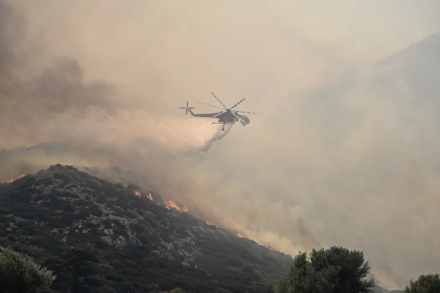 Alertă de incendii pentru miercuri, în mai multe regiuni ale Greciei