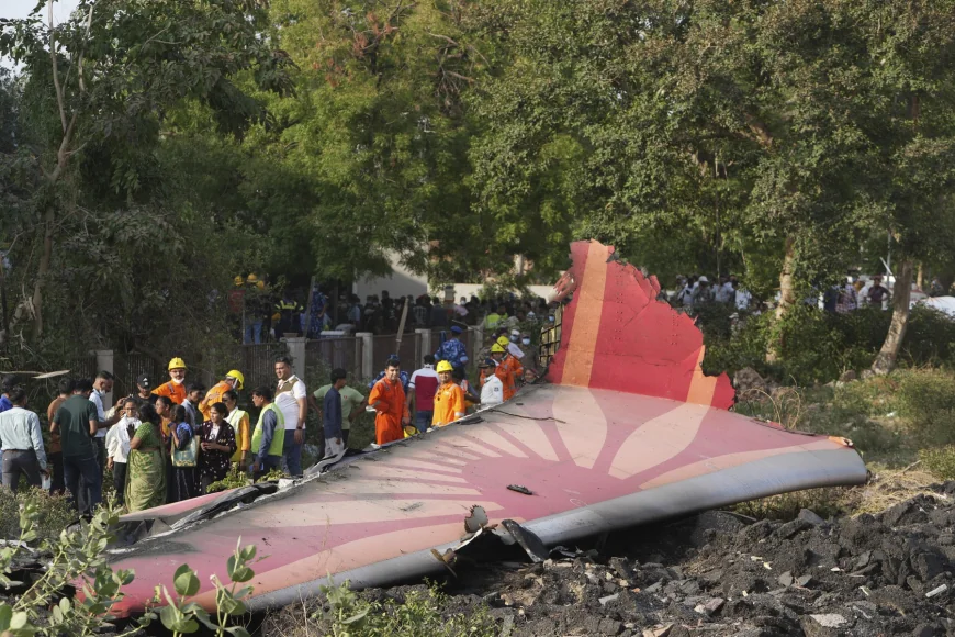 Anchetatorii au noi suspiciuni în cazul accidentului Air India. Ipoteza luată în calcul după o simulare a piloților