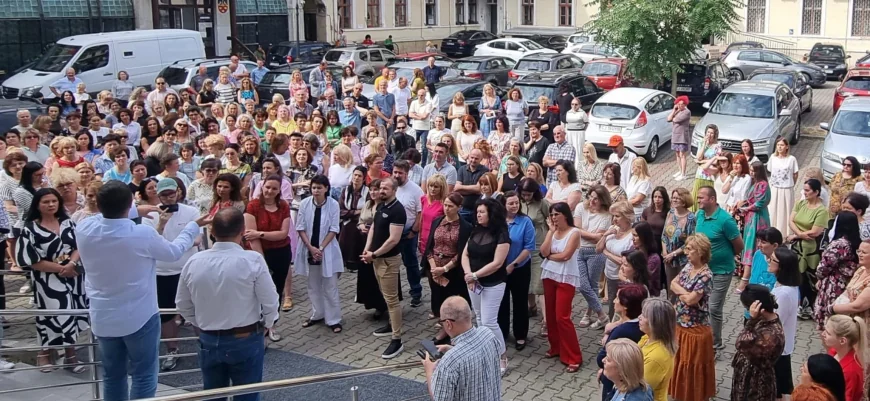 A 3-a zi de proteste ale bugetarilor. Angajații ANAF amenință cu greva. Guvernul pregătește noi măsuri într-o „ordonanță trenuleț”