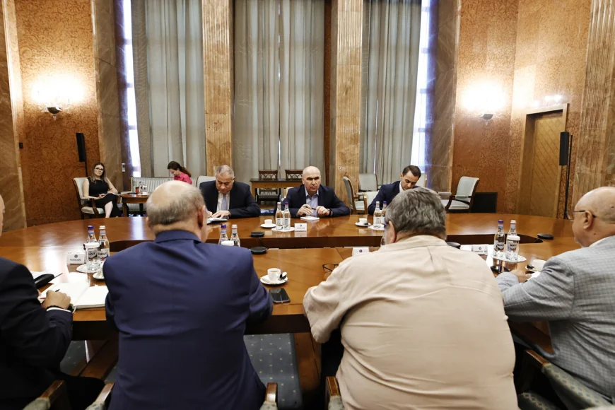 Ilie Bolojan, după întâlnirea cu sindicaliștii: „Propunerile vor fi analizate”. Cum arată proiectul de lege pregătit de Guvern