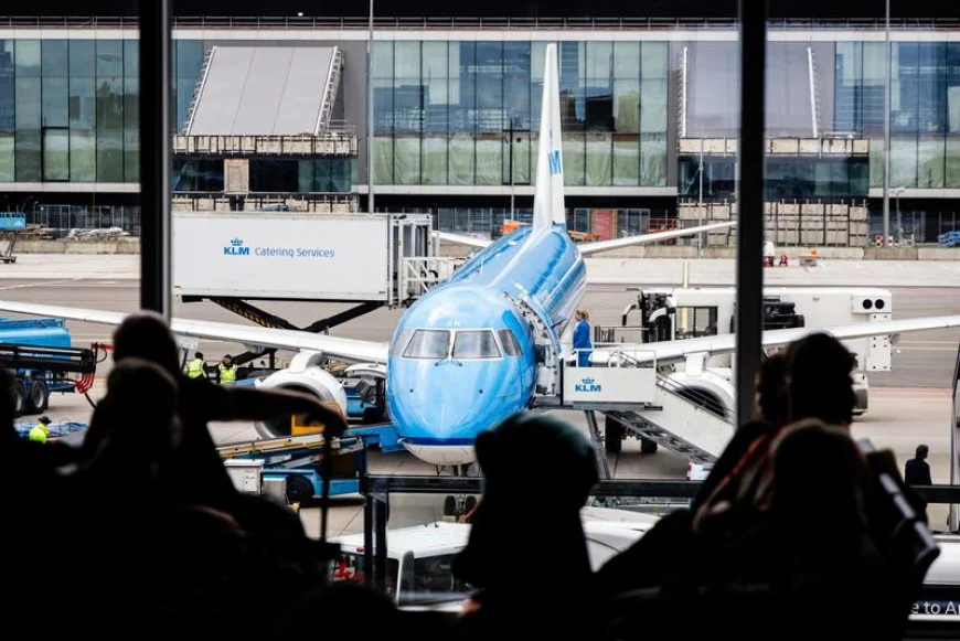 Grevă săptămâna viitoare pe aeroportul din Amsterdam. Sindicatul a respins ultima ofertă salarială a KLM