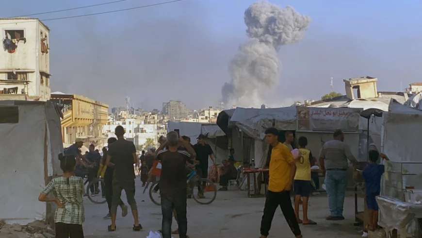 Noi atacuri în Gaza, la scurt timp după ce Hamas a anunțat că vrea să discute o încetare a focului. Angajați umanitari ai SUA, răniți