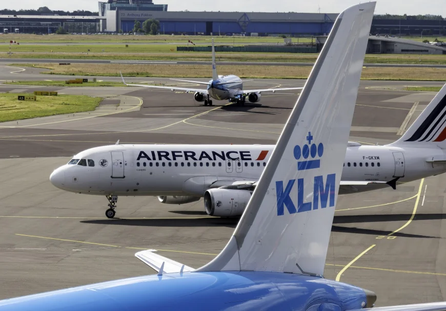 Grupul Air France - KLM devine acționar majoritar al companiei scandinave SAS. Care sunt implicațiile pentru industria aviatică