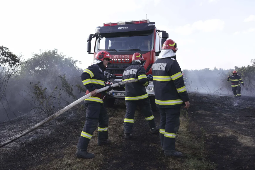 Incendiul de la Chilia s-a reaprins. Flăcările au mistuit deja 1.000 de hectare