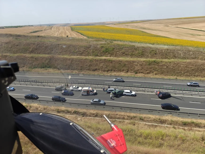 Momentul impactului din carambolul de pe Autostrada Soarelui. Imagini surprinse de o cameră de bord