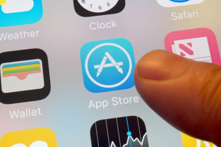 Apple ripostează împotriva amenzii „fără precedent” de 500 de milioane de euro aplicată de UE
