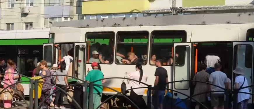 Angajații STB, nemulțumiți de măsurile de austeritate și lipsurile din transportul public. Sindicaliștii iau în considerare greva